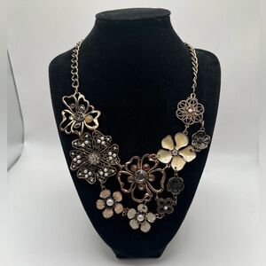 Express floral statement necklace